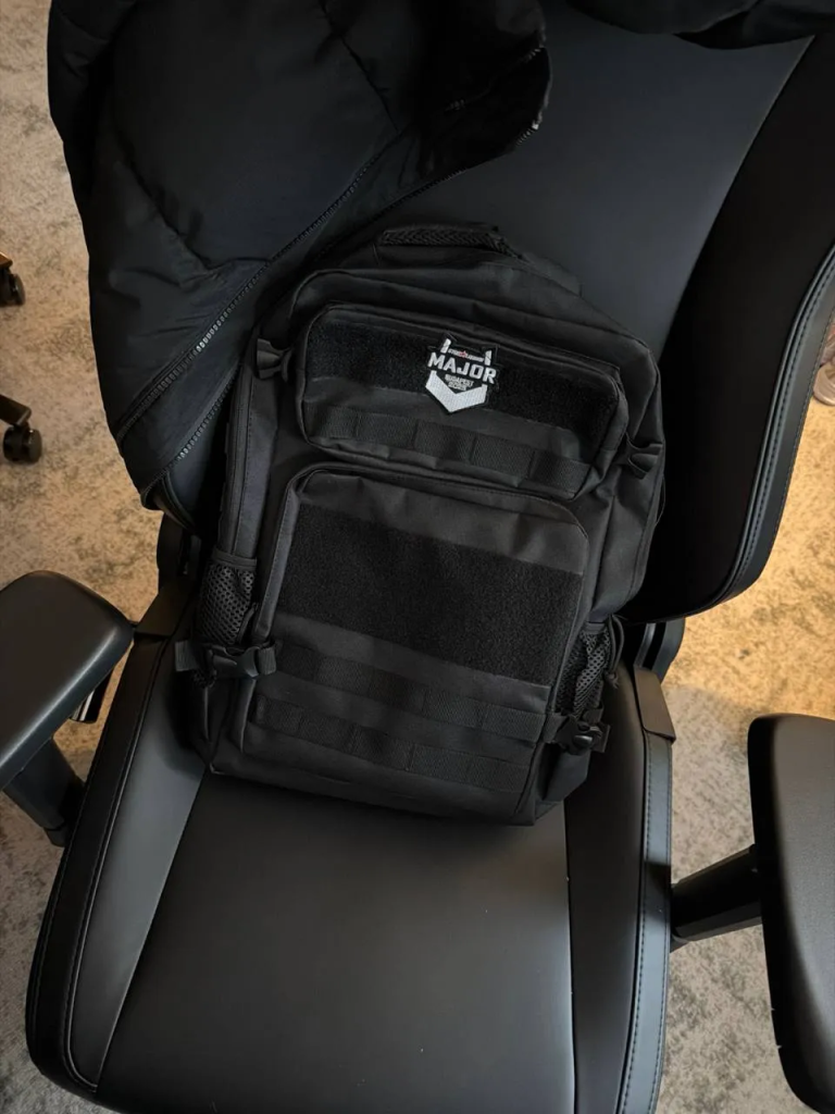 StarLadder Budapest Major 2025-ын оролцогчдод зориулсан тусгай үүргэвч бэлдэв 2 StarLadder Budapest Major 2025-д зориулсан тусгай үүргэвч